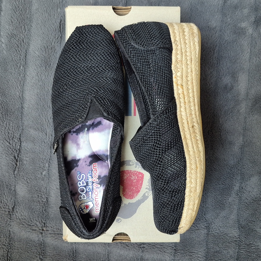 Highlights Black Bobs from Skechers Wedge Espadrilles, Size 7, New With Tags